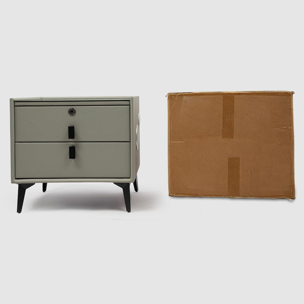 Light Gray Solid Wood Nightstand with Charging Station and 2 Drawers P5232