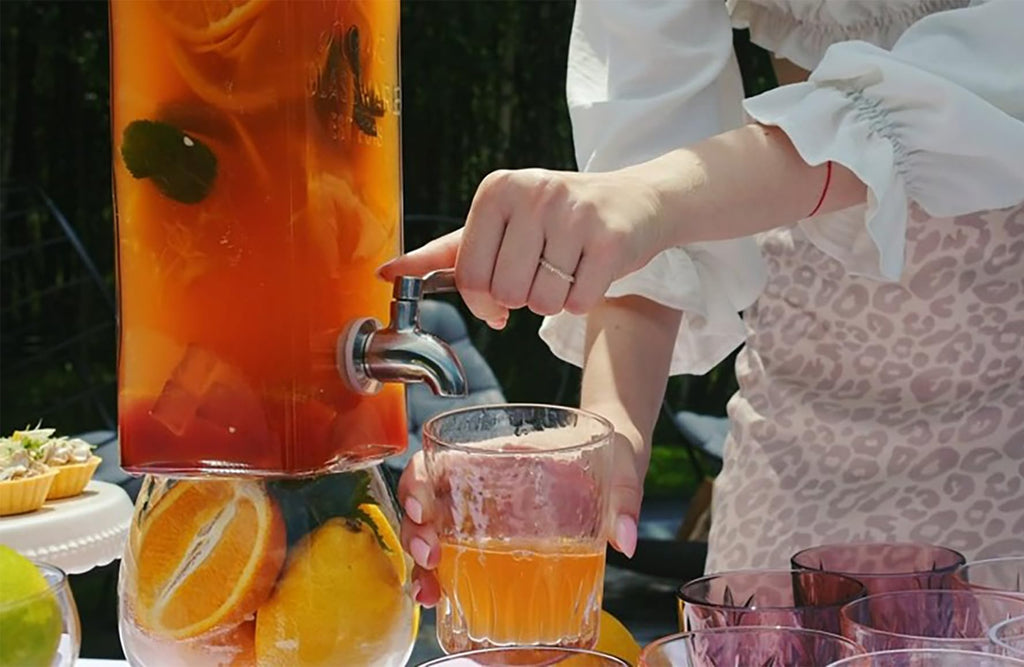 80 oz Glass Drink Dispenser with Spigot O5068