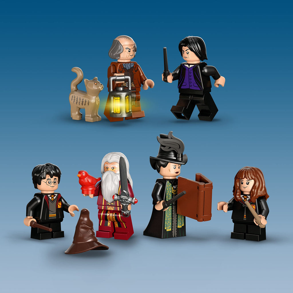 Harry Potter Castle Toy Set with 6 Minifigures Z18225