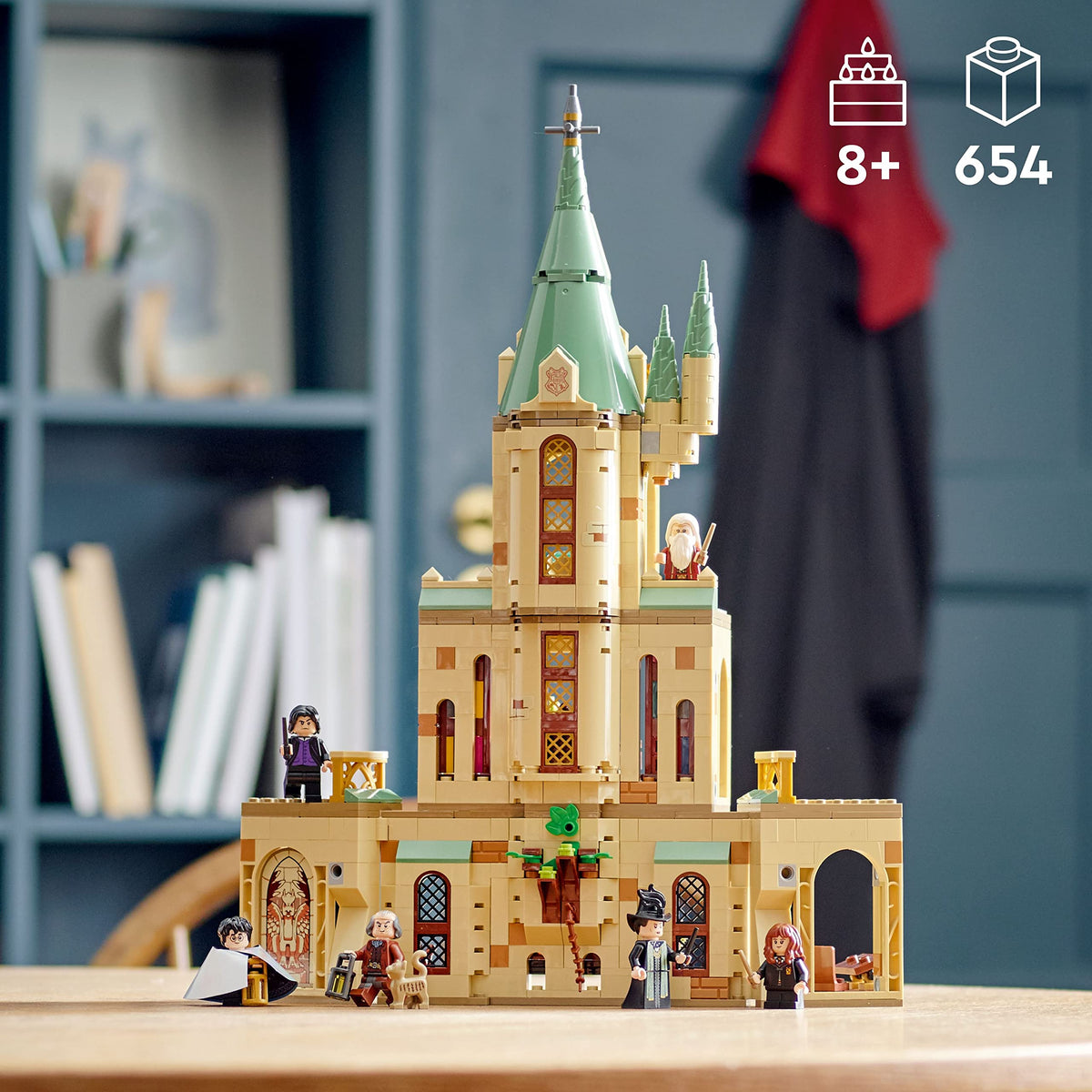 Harry Potter Castle Toy Set with 6 Minifigures Z18225