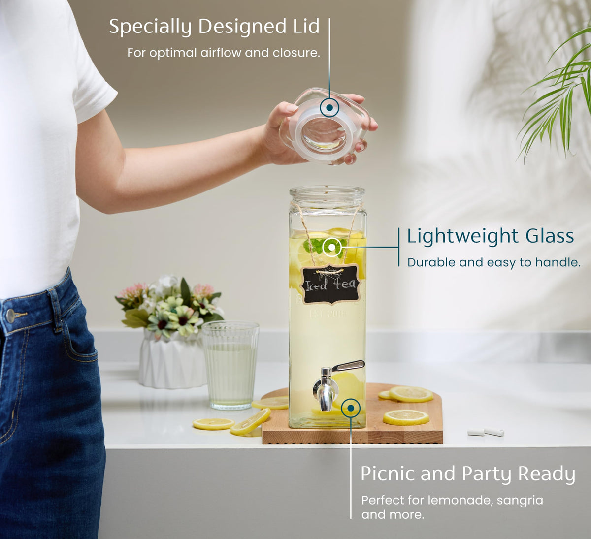 80 oz Glass Drink Dispenser with Spigot O5068